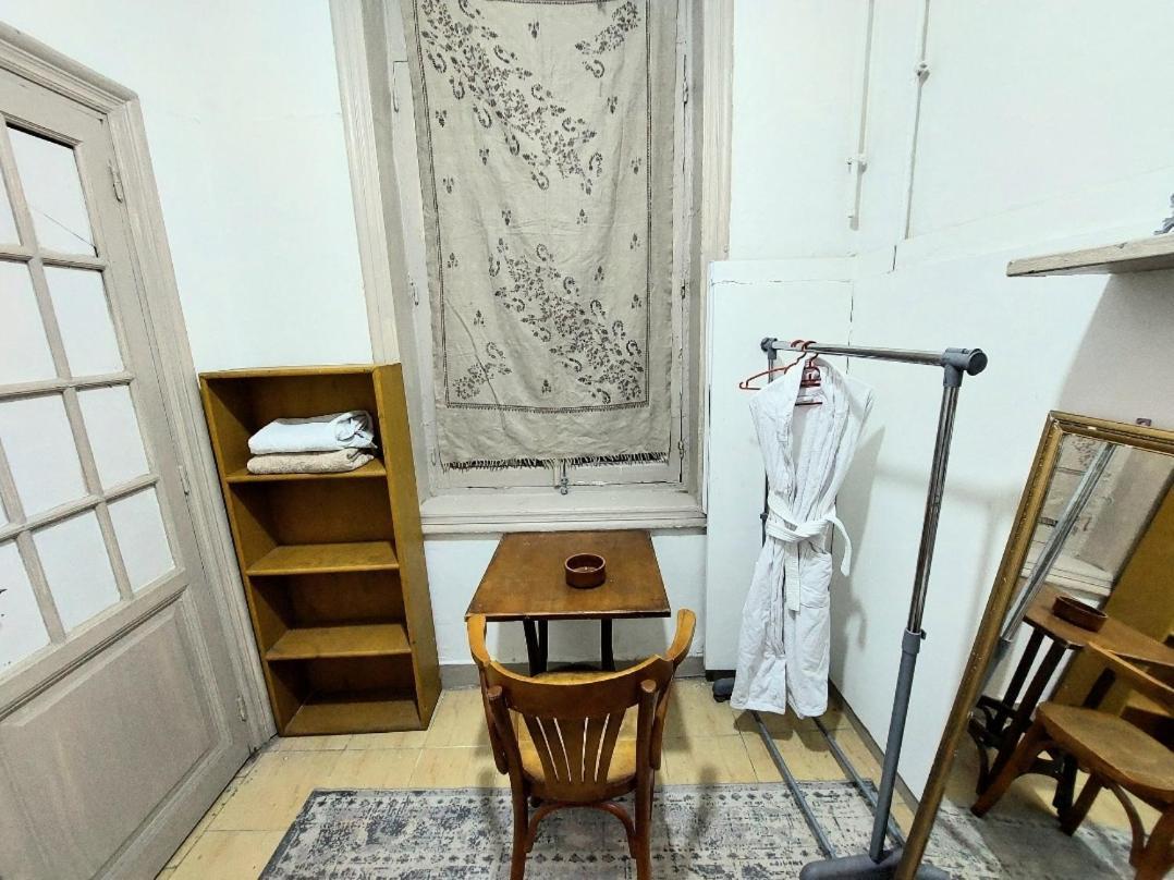 אלכסנדריה Arab Hostel, Welcoming All Solo And Groups Travellers But, Unmarried Couples Not Allowed מראה חיצוני תמונה