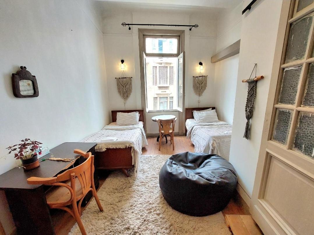 אלכסנדריה Arab Hostel, Welcoming All Solo And Groups Travellers But, Unmarried Couples Not Allowed מראה חיצוני תמונה