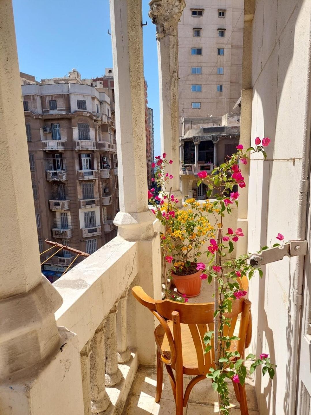 אלכסנדריה Arab Hostel, Welcoming All Solo And Groups Travellers But, Unmarried Couples Not Allowed מראה חיצוני תמונה